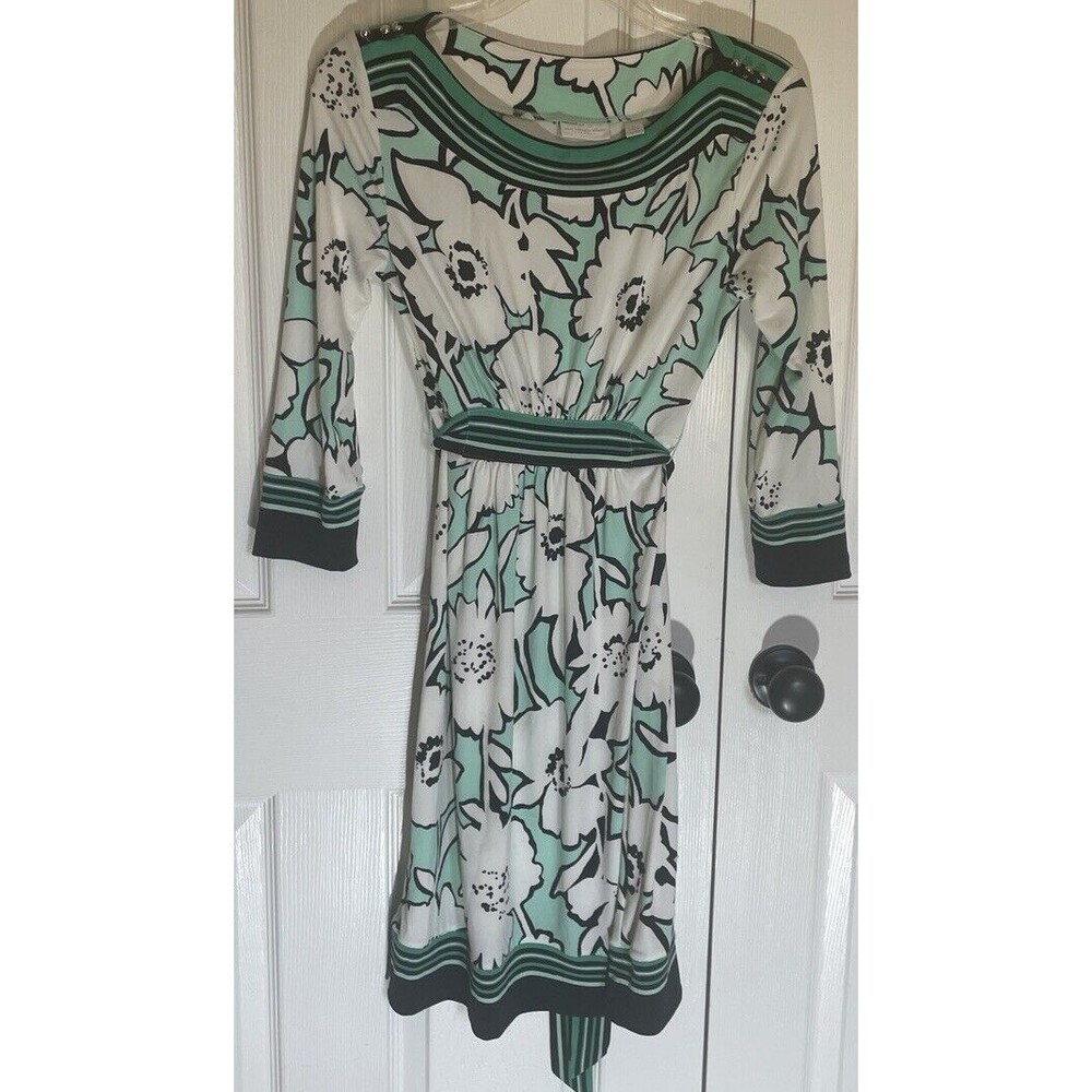 New York and Company stretch dress size XS green white floral 3/4 sleeve